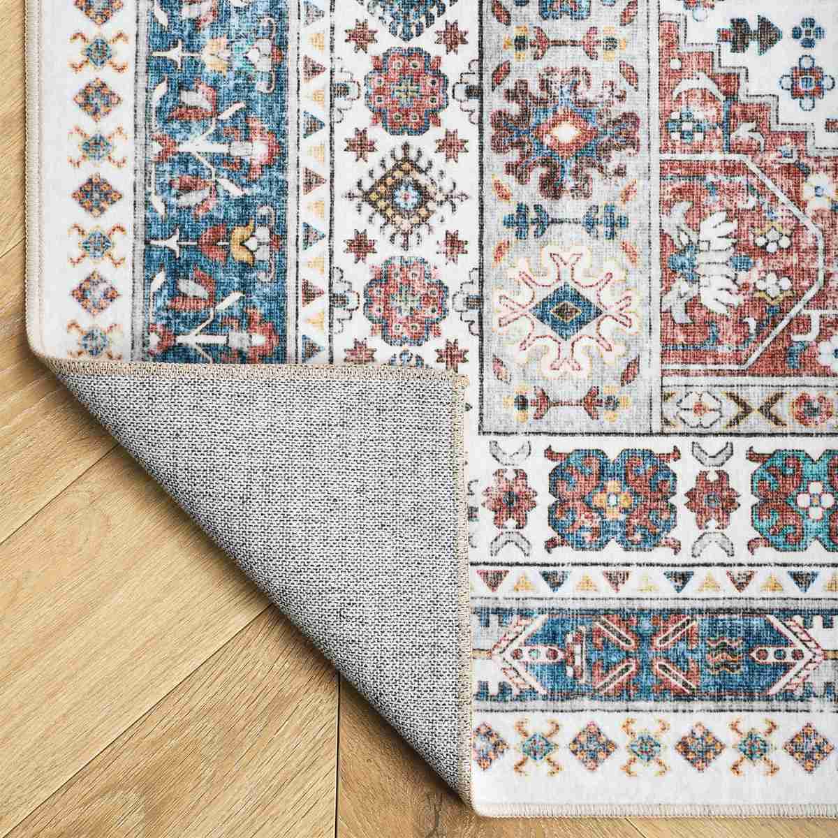 Roxstand Arghavan Blue